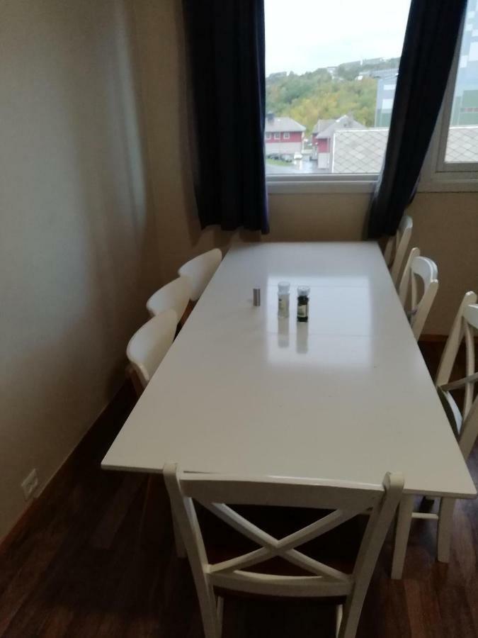 Kirkenes Hotell エクステリア 写真